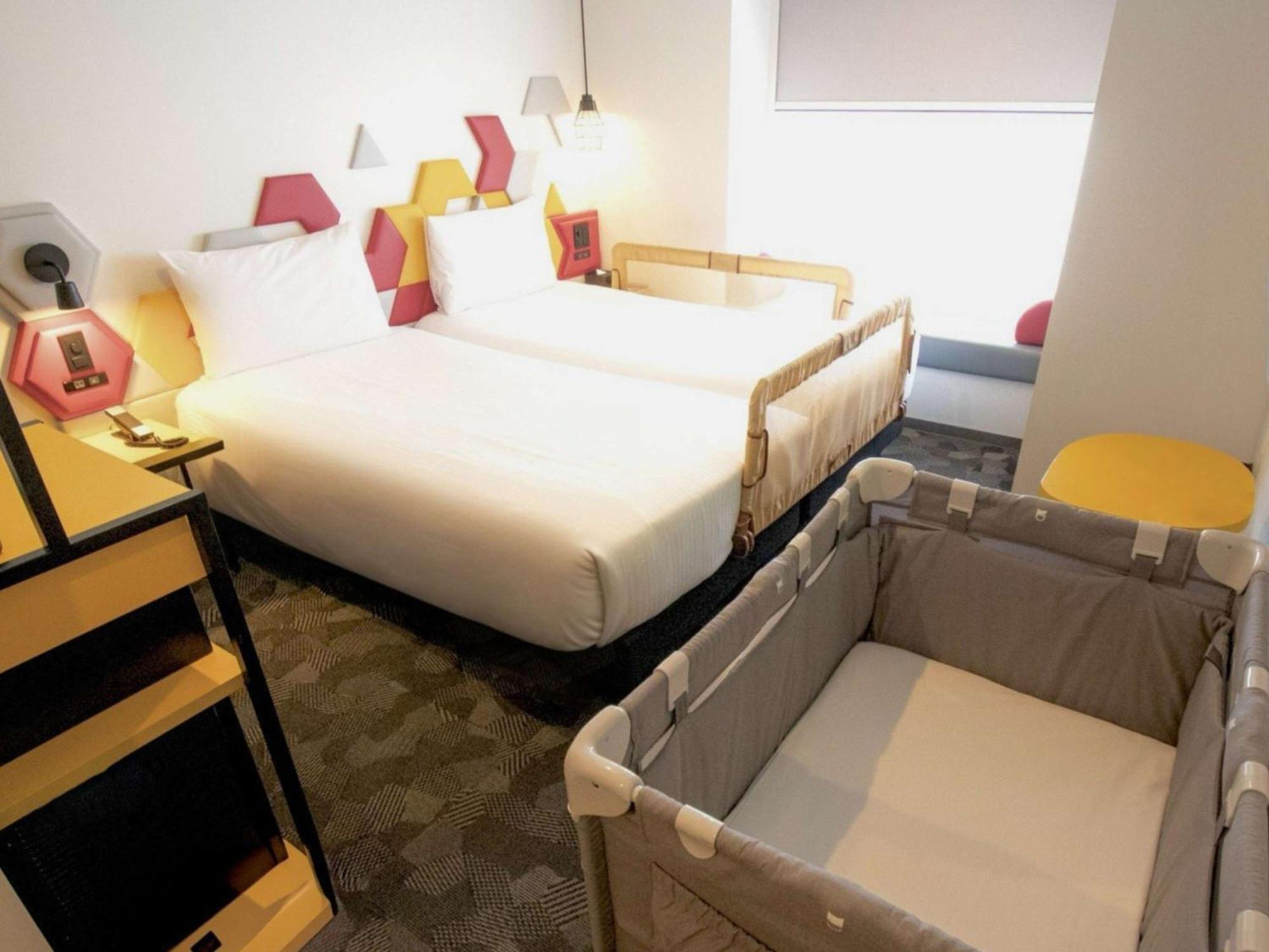 Hotel Ibis Styles Tokyo Bay Urayasu Exterior foto